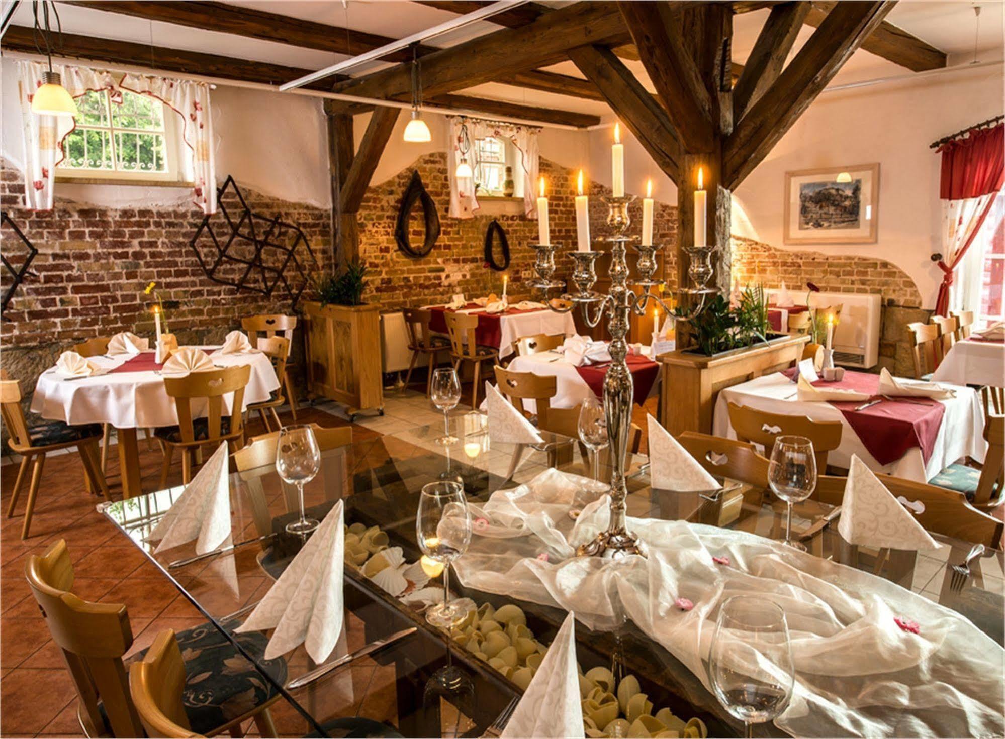 Hotel Gut Voigtlaender Blankenburg  Ngoại thất bức ảnh