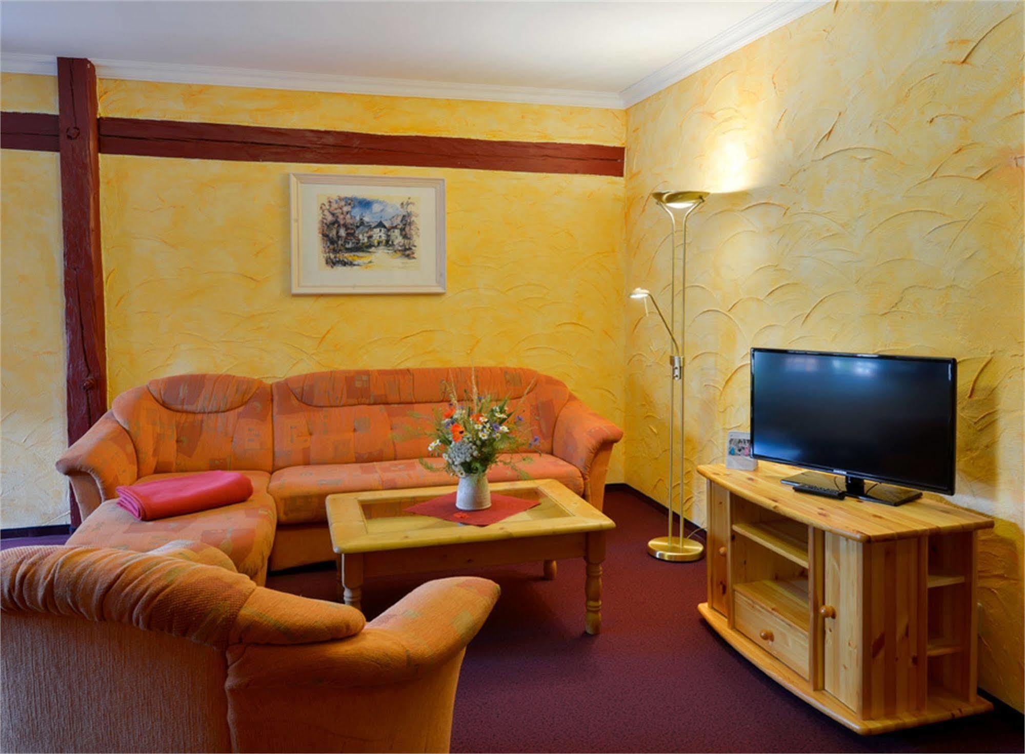 Hotel Gut Voigtlaender Blankenburg  Ngoại thất bức ảnh
