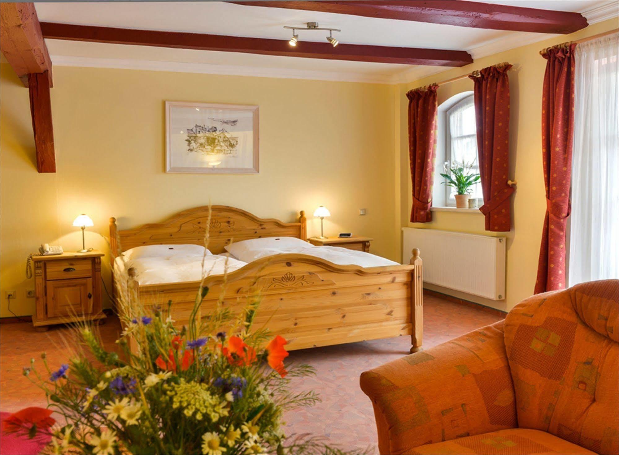 Hotel Gut Voigtlaender Blankenburg  Ngoại thất bức ảnh