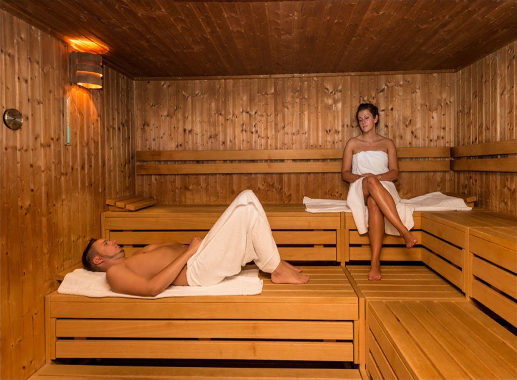 Hotel Gut Voigtlaender Blankenburg  Ngoại thất bức ảnh